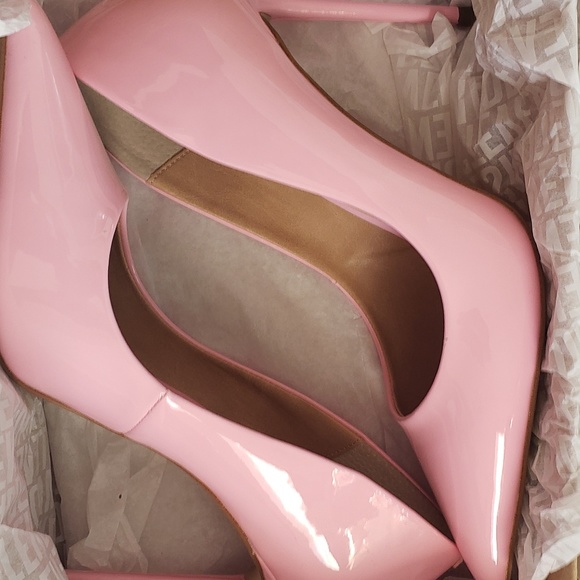 Steve Madden Shoes - Steve Madden Pink Patent Leather Pumps, Size 10